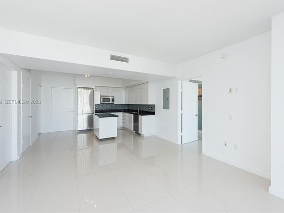 4th image of 92 SW 3rd St #27