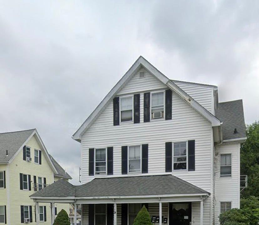 1st image of 120 Broadway #1R