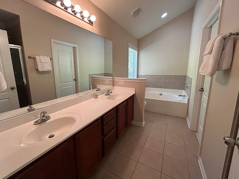 1559 Blackstone Way — Photo 9