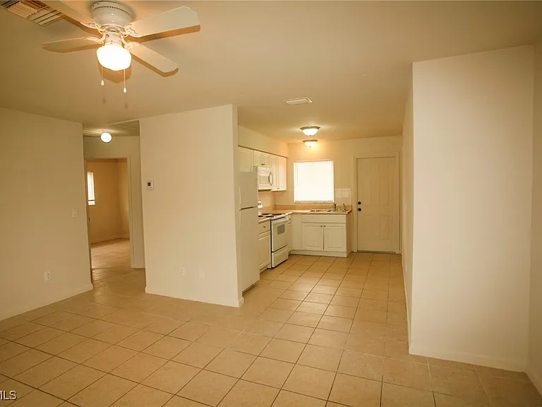 122 Gordon Ave S — Photo 4