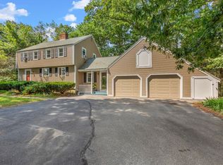 34 Old County Rd, Plaistow, NH 03865