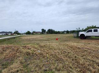 3809 24th St W, Lehigh Acres, FL 33971