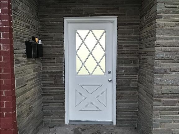 3rd image of 141 Grove St #1