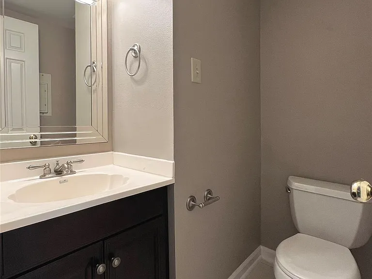 3300 Bellefontaine St #2 — Photo 5