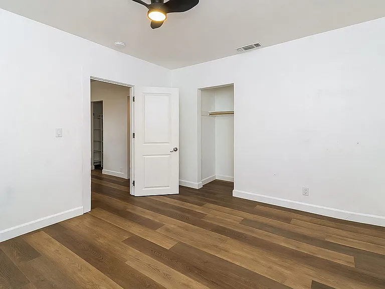 702 Dixieanne Ave — Photo 2