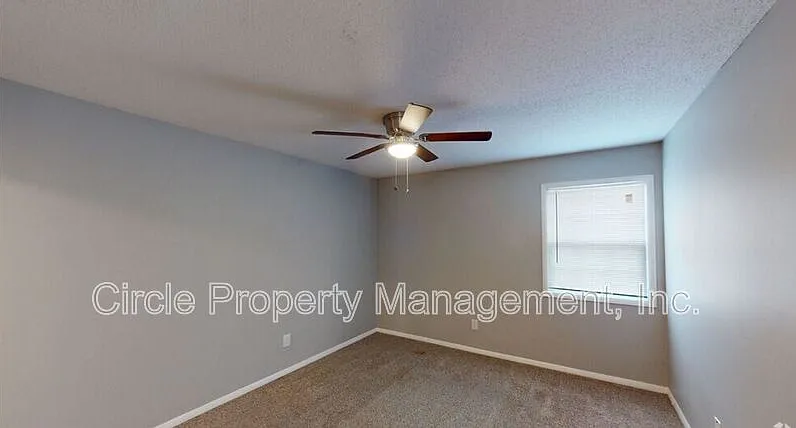1 bed, 1.0 bath, 570 sqft, $699 — Photo 2