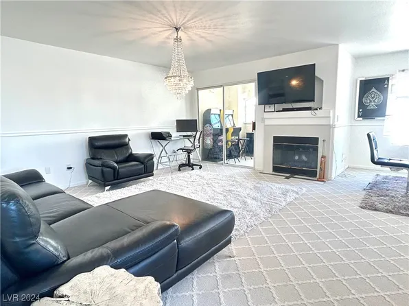 4428 W Lake Mead Blvd Unit 201, Las Vegas, NV 89108