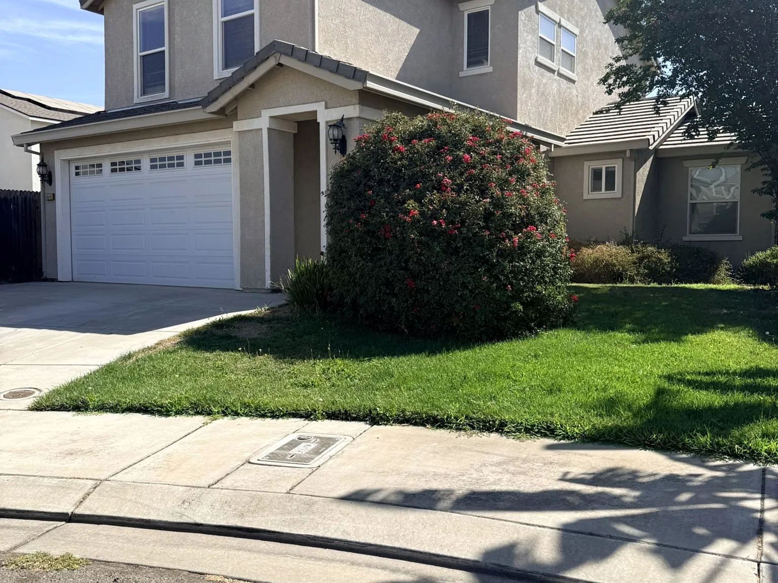 3 bed, 2.5 bath, 1878 sqft, $2,100 — Photo 1
