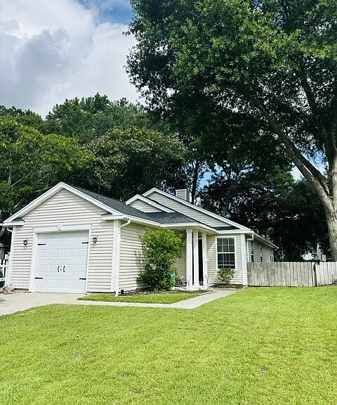 218 Lytham Ct — Photo 1