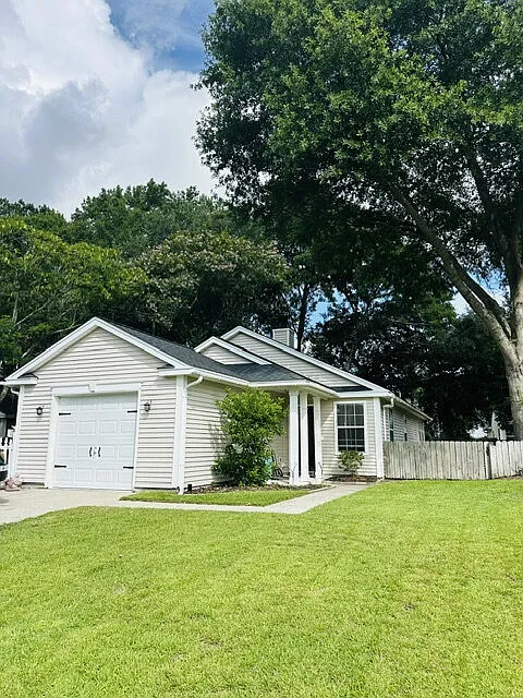 218 Lytham Ct