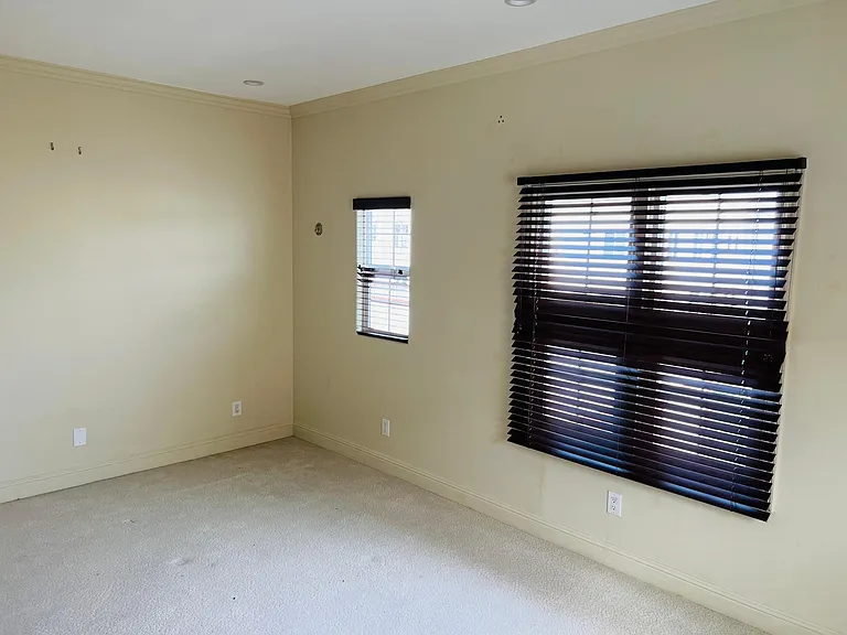330 N Orange Grove Ave #1/2 — Photo 28