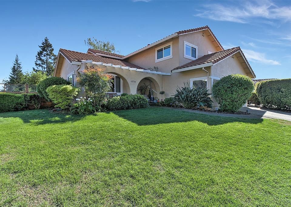 1st image of 16735 Vista Del Valle Ct