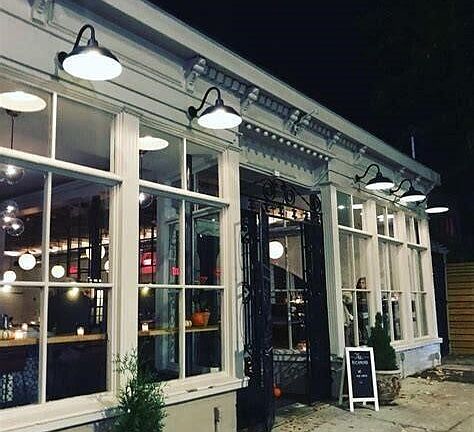 5th image of 691 Bay St