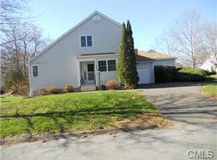 293 Aspetuck Trl, Shelton, CT 06484