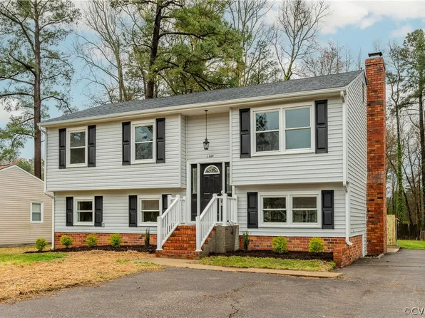 1109 Walnut Dr, Chester, VA 23836