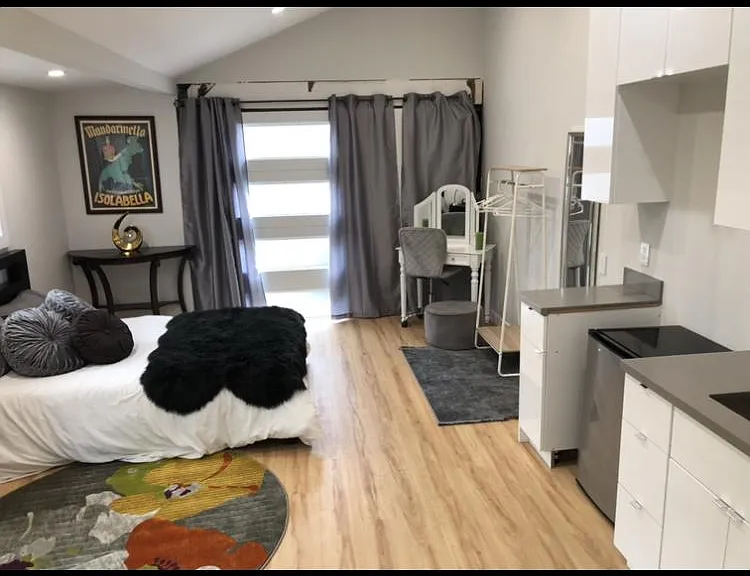 35 Lakeside Dr — Photo 5