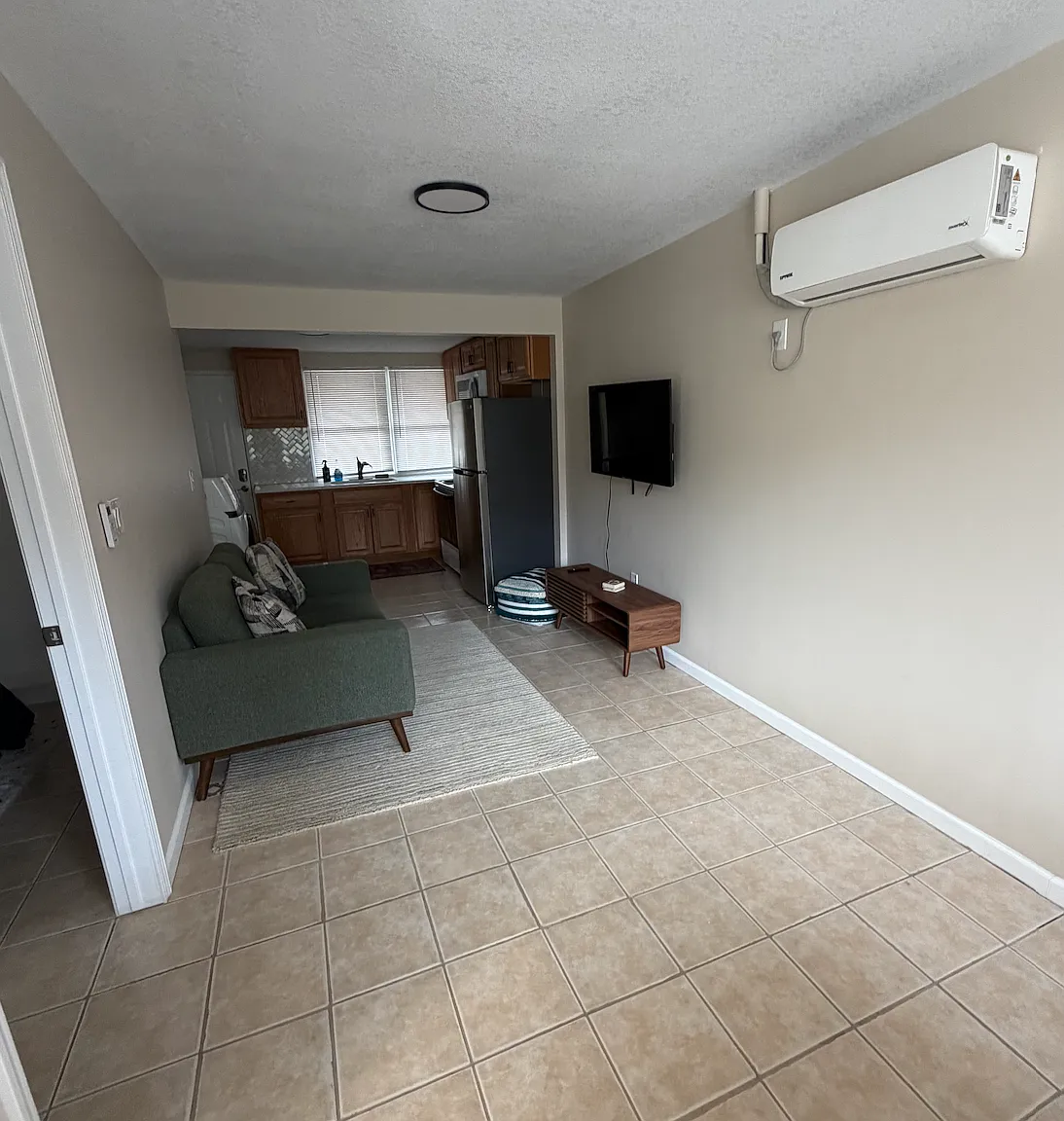 1 bed, 1516 sqft, $1,200 — Photo 2