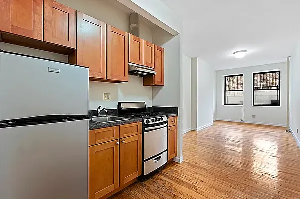 Rented by The Agency | media 8