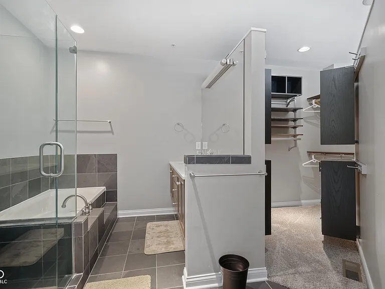 932 N Broadway St #1 — Photo 30