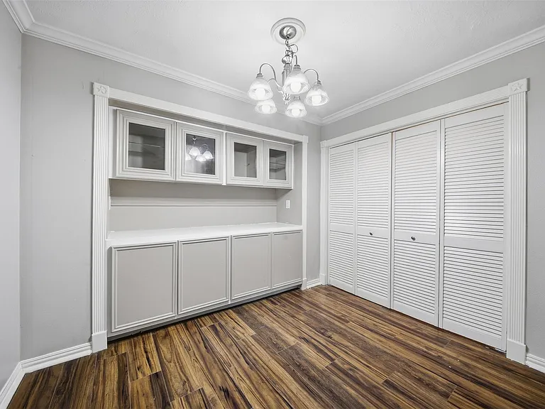 16310 Emberwood Dr — Photo 43