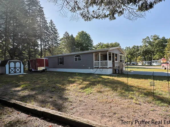 2434 Elm Rd, Twin Lake, MI 49457