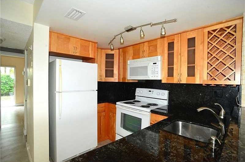 1st image of 510 NW 86th Pl APT 104