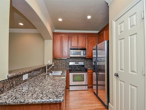 5th image of 1757 Aden Dr