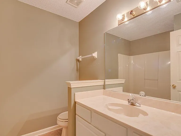 7814 Brady Hollow Cv — Photo 14