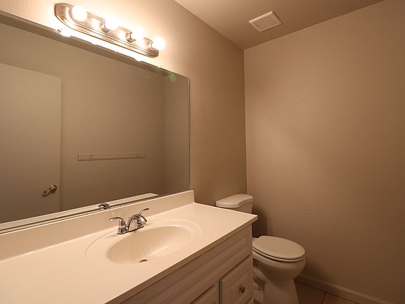 2nd image of 403 N Railroad Ave