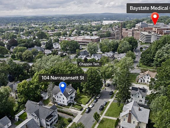 4th image of 104 Narragansett St