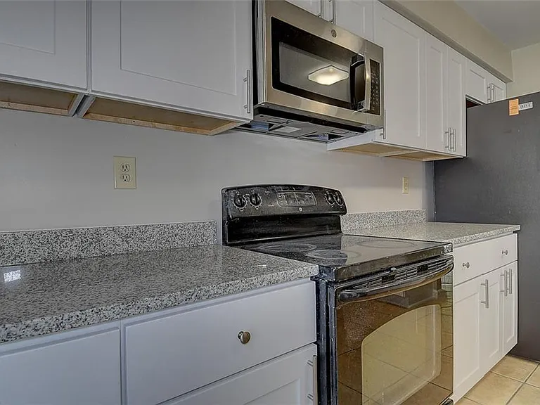 657 Aubrey Dr — Photo 14