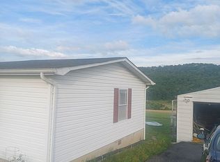1766 Rich Creek Valley Rd, Peterstown, WV 24963
