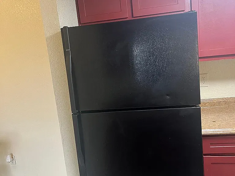 2 bed, 937 sqft, $1,350 — Photo 3
