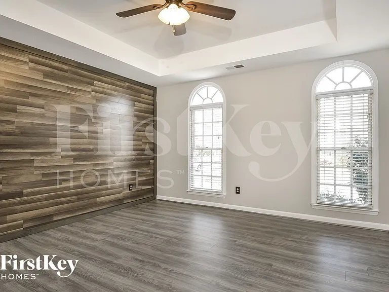 6980 Avenbury Cir — Photo 8