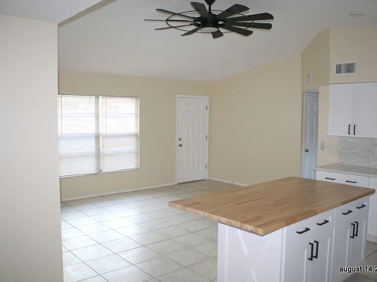 5708 Illinois Ave — Photo 9
