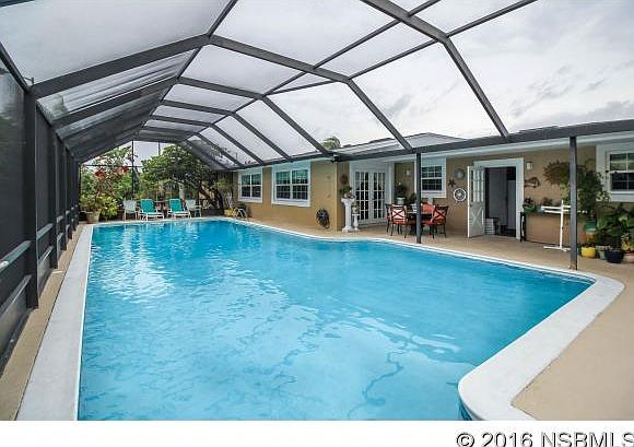 Pool area