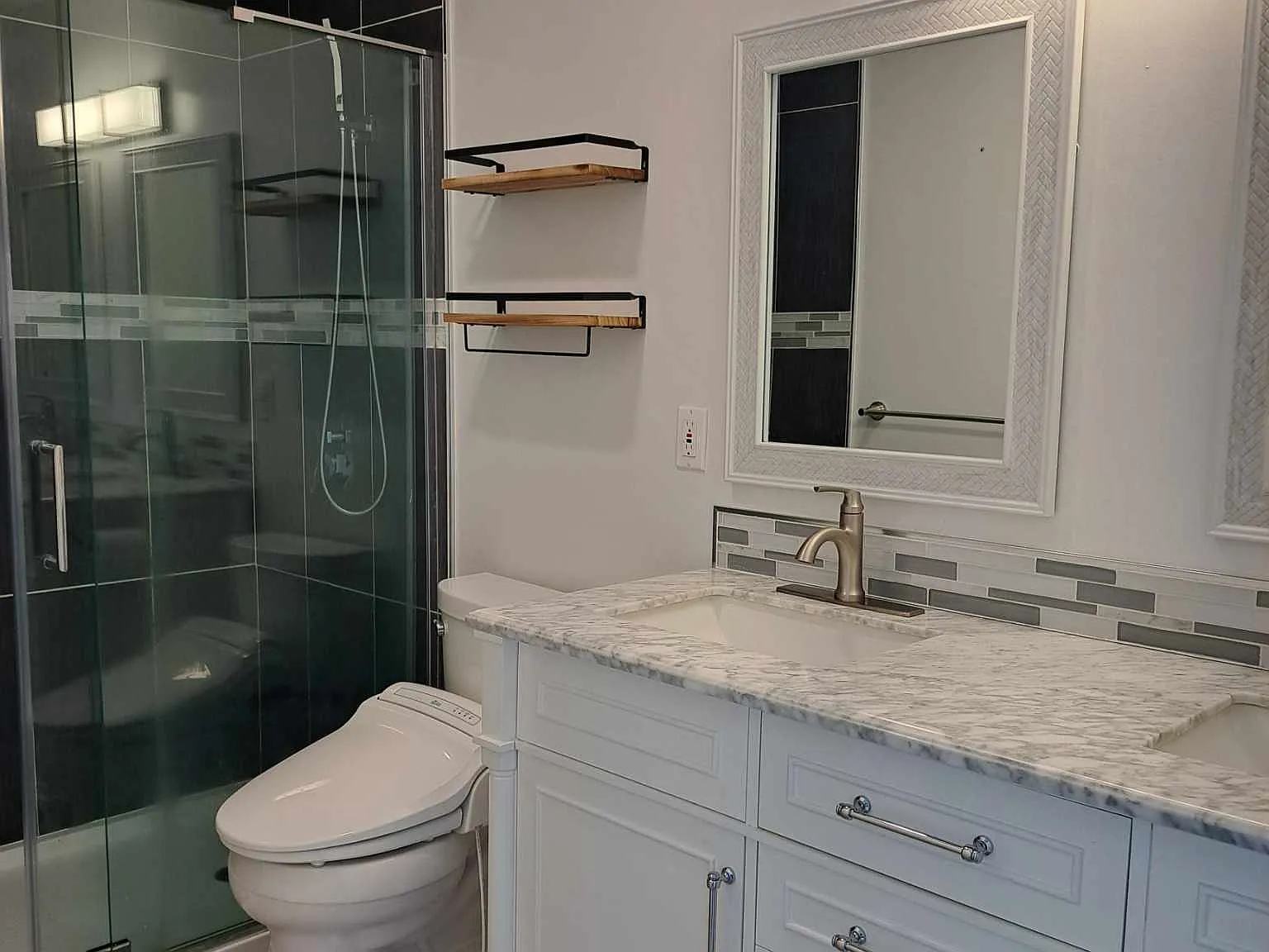 3 bed, 1800 sqft, $2,400 — Photo 2