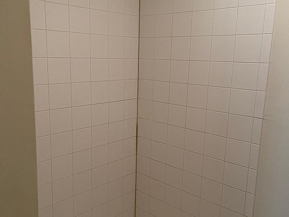 5th image of 6143 Laurelwood Dr