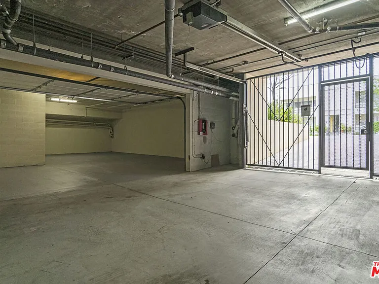10765 Wilkins Ave #3 — Photo 21