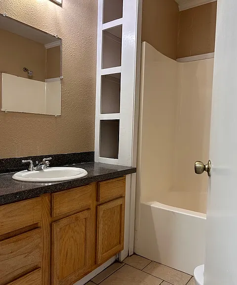 7730 County Road 2193 — Photo 4
