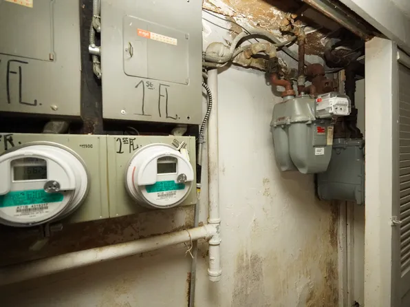 1636 Dahill Road image 17 of 19