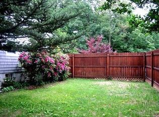 4 Azalea St, Fitchburg, MA 01420