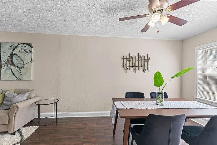 Townhomes at South Highlands — Photo 29