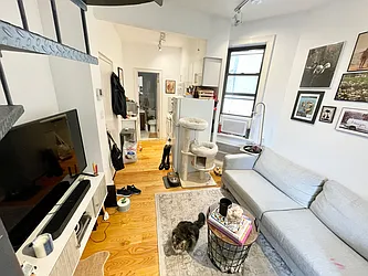 Rented by Living New York