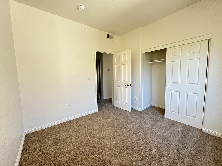 2120 Calville St #202 — Photo 23