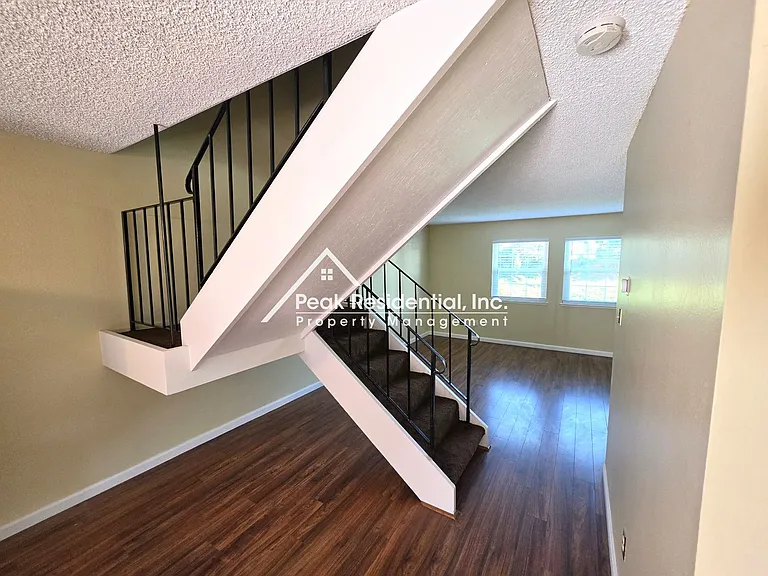 6691 Greenback Ln — Photo 4