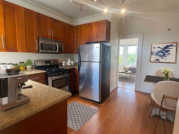 4th image of 1380 Filbert St APT 8
