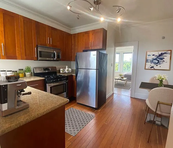 1380 Filbert St #8 — Photo 4