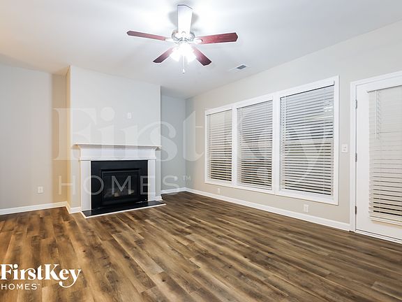 4th image of 3141 Baylor Cir