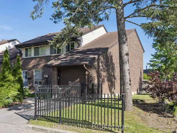 155 Glovers Rd #62, Oshawa, ON L1G 7A4